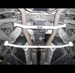 Barra de Refuerzo deportiva Audi A8/s8 03-10 D3 UltraRacing 2p Trasera Inferior Tiebar 1876style=
