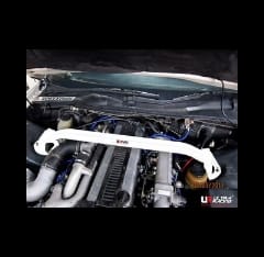 Barra de Refuerzo deportiva Toyota Chaser 92-00 X90/100 UltraRacing Delantera Superior Strutbarstyle=
