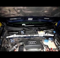 Barra de Refuerzo deportiva Audi A6 C6 04-11 4.2 4wd UltraRacing Delantera Superior Strutbar