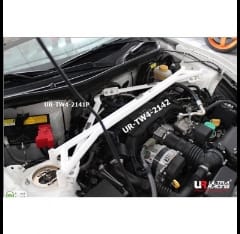 Barra de Refuerzo deportiva Subaru Brz/ Toyota Gt86 UltraRacing 4p Delantera Superior Strutbar 2142style=